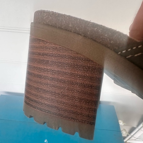 Jellypop Gray Mules with Textured Strap and Cork Sole size 6.5 - Picture 3 of 9